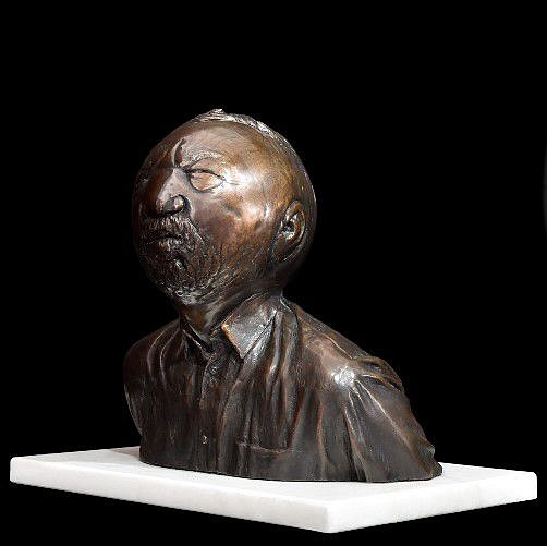 ANGUS TAYLOR, PORTRAITS OF INFLATION SERIES: NARRATIVE SELF-PORTRAIT: INFLATE 2<br />
2020, PATINATED BRONZE ON MARBLE BASE