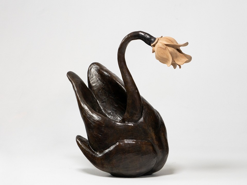 EVERARD READ, ATANG TSHIKARE, PABALA (2024), BRONZE AND WOOD, ED OF 12, 59 x 25 x 65cm 2(PHOTOGRAPHER LAUREN MULLIGAN)