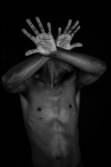 MPUMELELO BUTHELEZI, INDODA ENAMAHLONI
2020, PHOTO LUSTRE