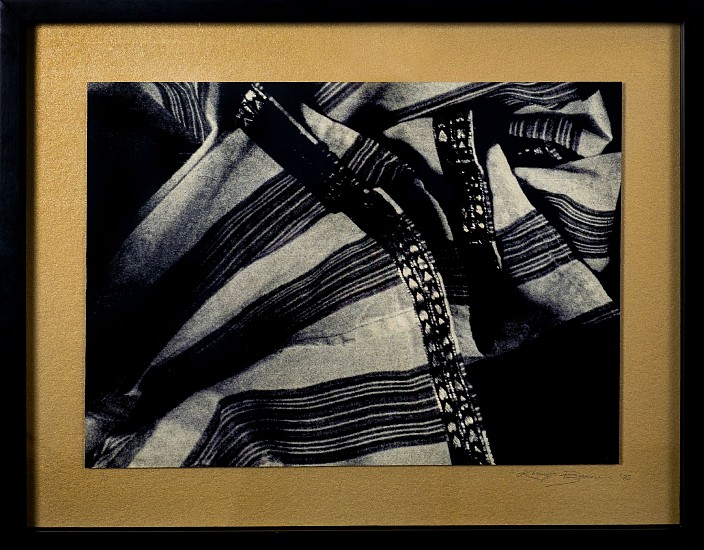 KHANYISA BRANCON, TINGUVU TA HAHLUKA II / THE FABRIC OF TIME BEGINS TO UNRAVEL II
2025, LITHOGRAPHY ON FABRIANO